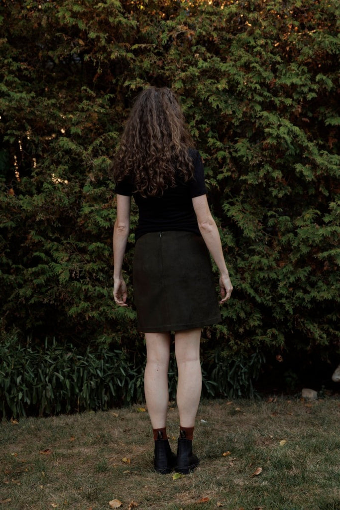 Hilary MacMillan Suede Mini Skirt (Olive) - Victoire BoutiqueHilary MacMillanSkirts Ottawa Boutique Shopping Clothing