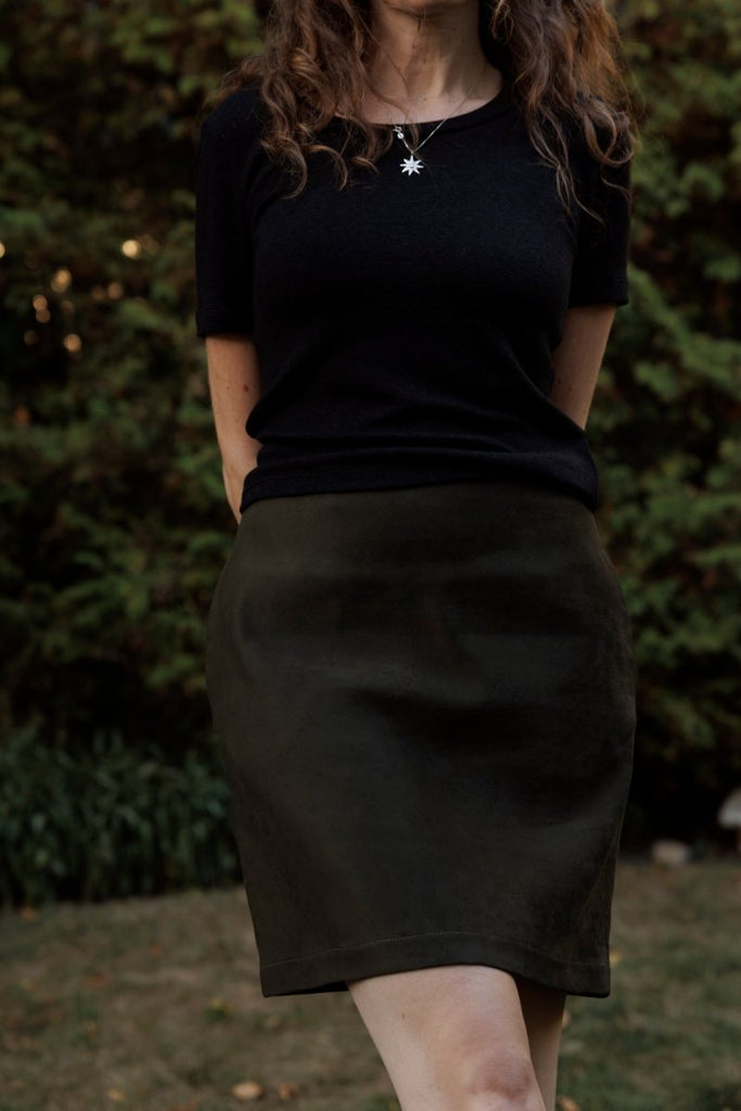 Hilary MacMillan Suede Mini Skirt (Olive) - Victoire BoutiqueHilary MacMillanSkirts Ottawa Boutique Shopping Clothing