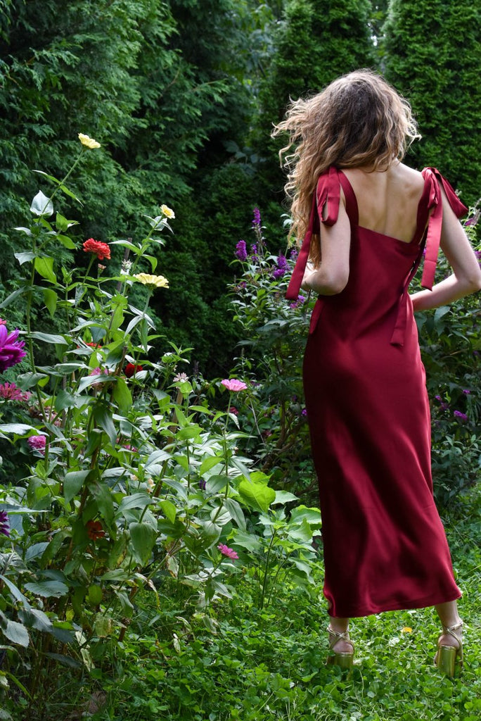 Jacoba Jane Ulyana Silk Satin Midi Dress (Red) - Victoire BoutiqueJacoba JaneDresses Ottawa Boutique Shopping Clothing