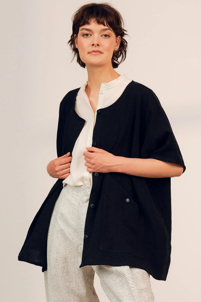 Jennifer Glasgow Echo Jacket Top (Black Linen) - Victoire BoutiqueJennifer GlasgowTops Ottawa Boutique Shopping Clothing