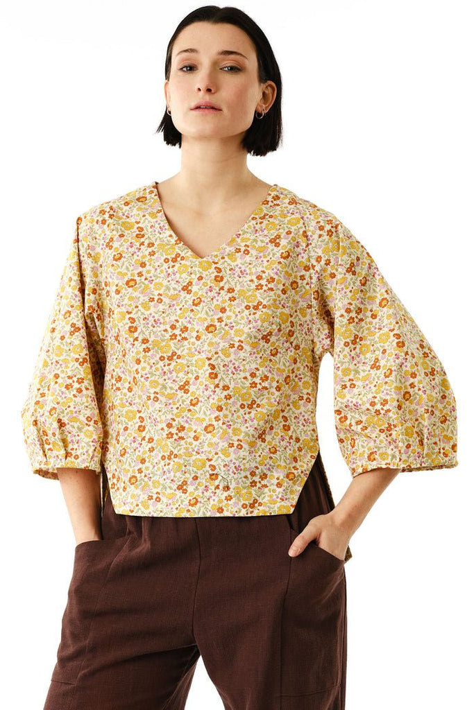 Jennifer Glasgow Perseus Top (Cream Floral) - Victoire BoutiqueJennifer GlasgowShirts & Tops Ottawa Boutique Shopping Clothing