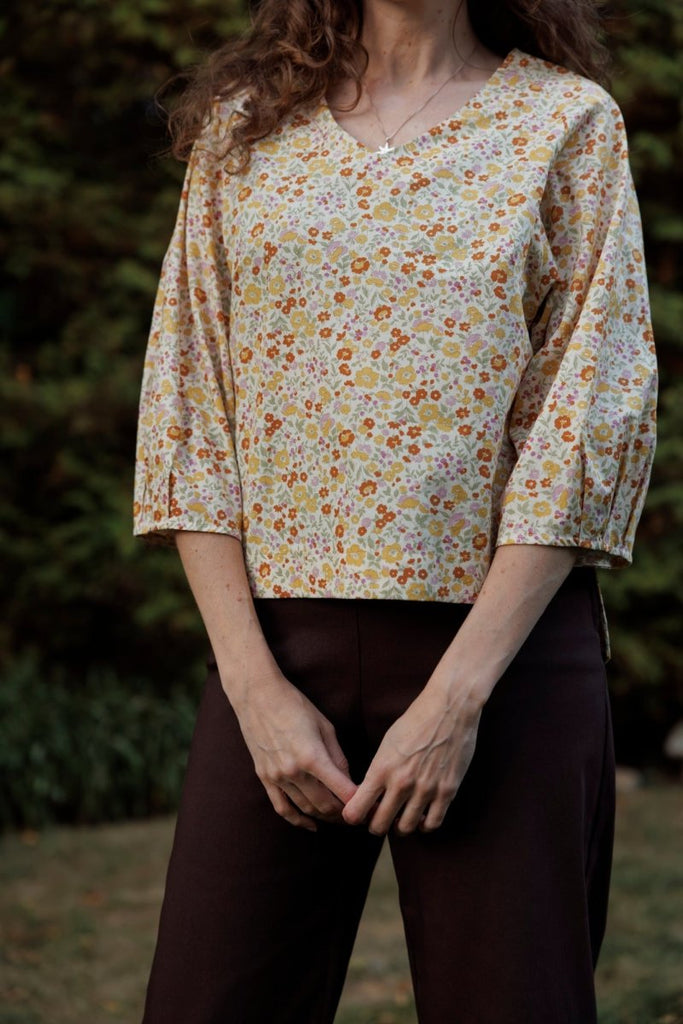 Jennifer Glasgow Perseus Top (Cream Floral) - Victoire BoutiqueJennifer GlasgowShirts & Tops Ottawa Boutique Shopping Clothing