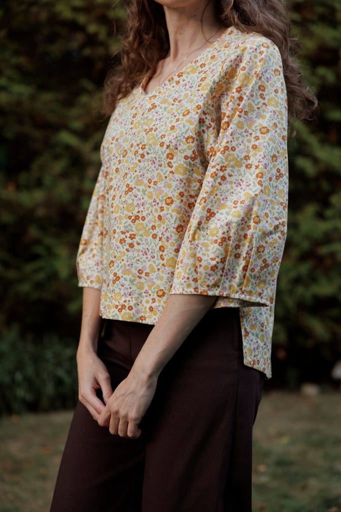 Jennifer Glasgow Perseus Top (Cream Floral) - Victoire BoutiqueJennifer GlasgowShirts & Tops Ottawa Boutique Shopping Clothing