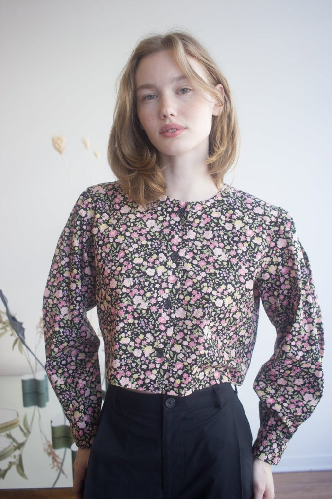 Jennifer Glasgow Polaris Top (Black Floral) - Victoire BoutiqueJennifer GlasgowShirts & Tops Ottawa Boutique Shopping Clothing