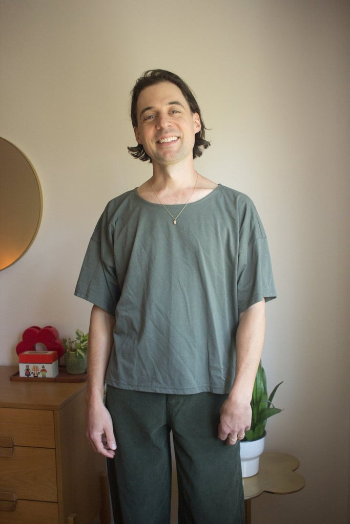 Jennifer Glasgow Virgo Top (Olive) - Victoire BoutiqueJennifer GlasgowShirts & Tops Ottawa Boutique Shopping Clothing