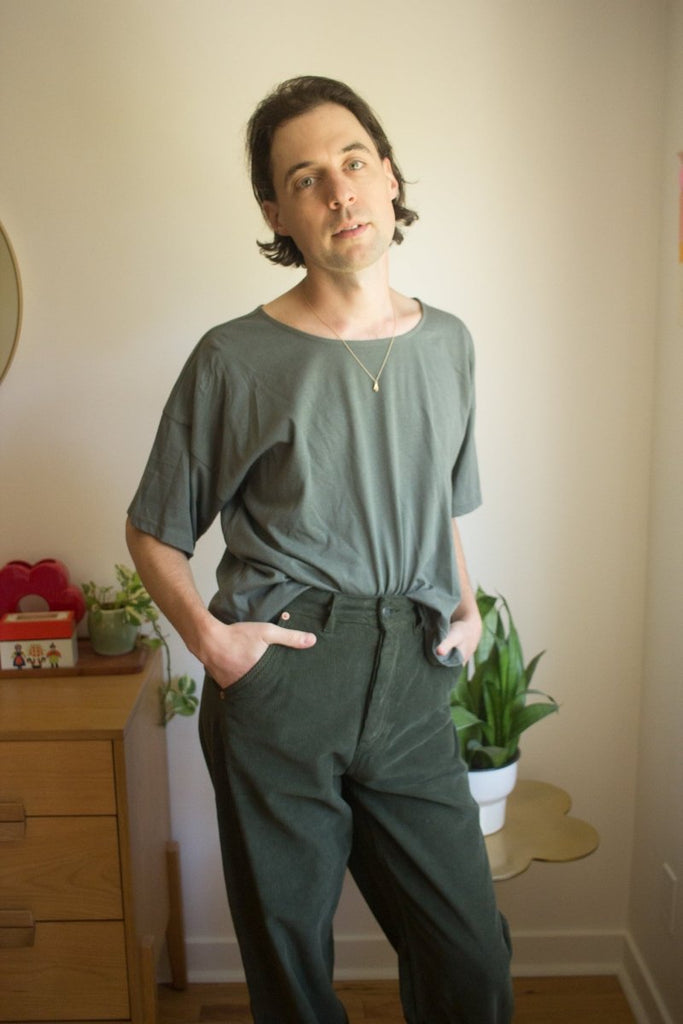 Jennifer Glasgow Virgo Top (Olive) - Victoire BoutiqueJennifer GlasgowShirts & Tops Ottawa Boutique Shopping Clothing