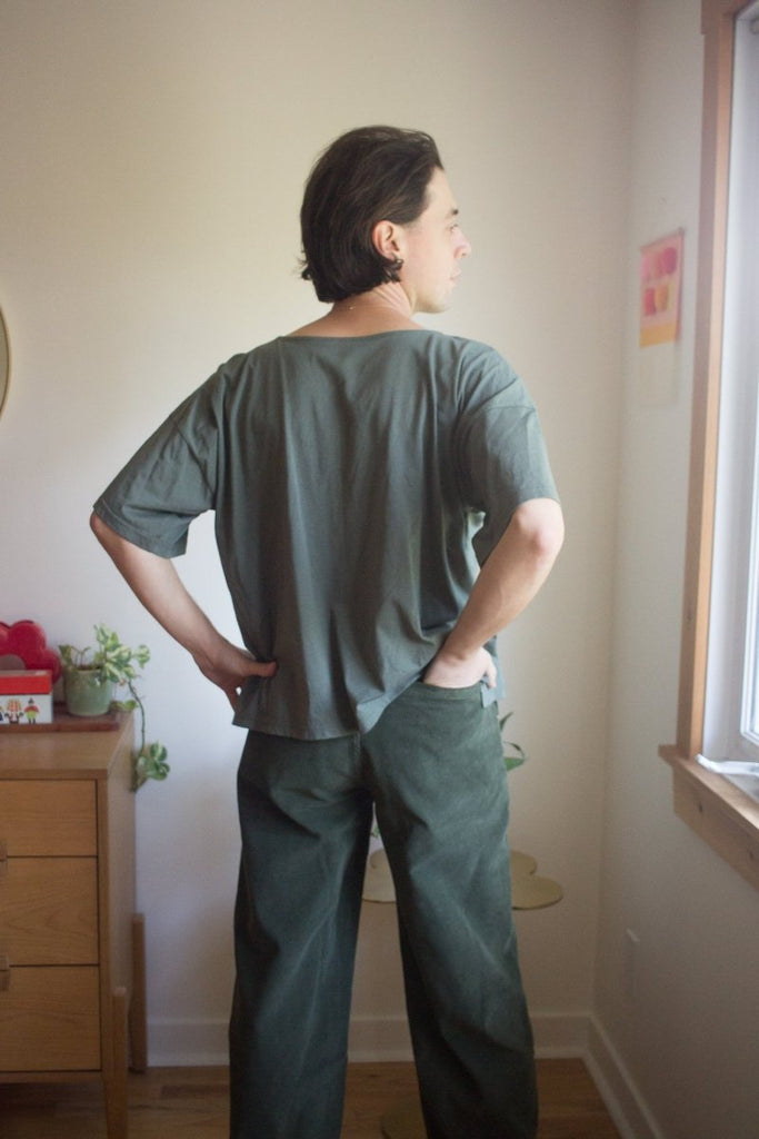 Jennifer Glasgow Virgo Top (Olive) - Victoire BoutiqueJennifer GlasgowShirts & Tops Ottawa Boutique Shopping Clothing