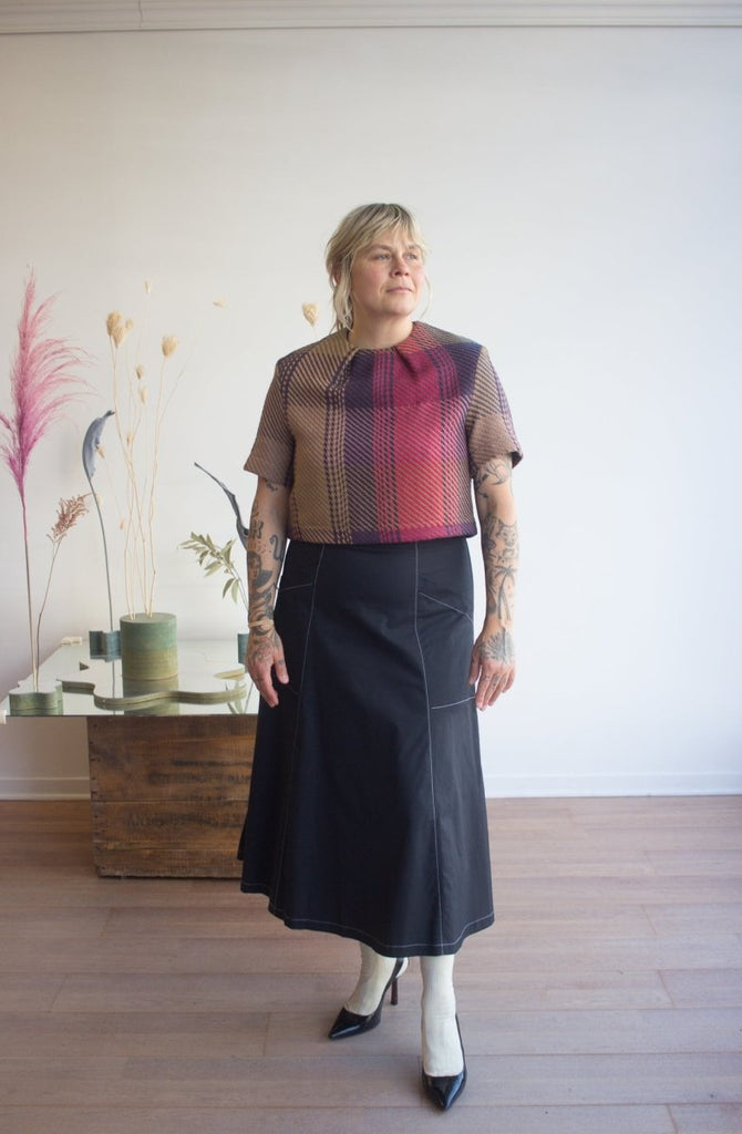 Jennifer Glasgow Volans Fluted Skirt (Black) - Victoire BoutiqueJennifer GlasgowSkirts Ottawa Boutique Shopping Clothing