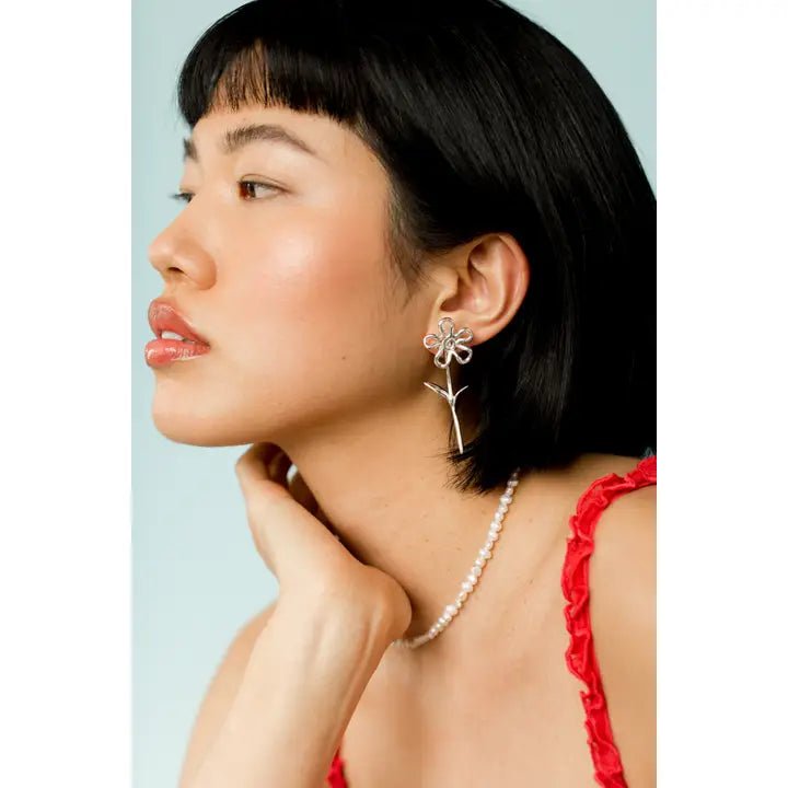 Kara Yoo Flora Studs + Stem Earrings (Silver) - Victoire BoutiqueKara YooEarrings Ottawa Boutique Shopping Clothing