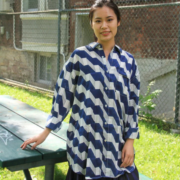 Kate Austin Designs Claude Shirt (Navy Zigzag) - Victoire BoutiqueKate Austin DesignsTops Ottawa Boutique Shopping Clothing