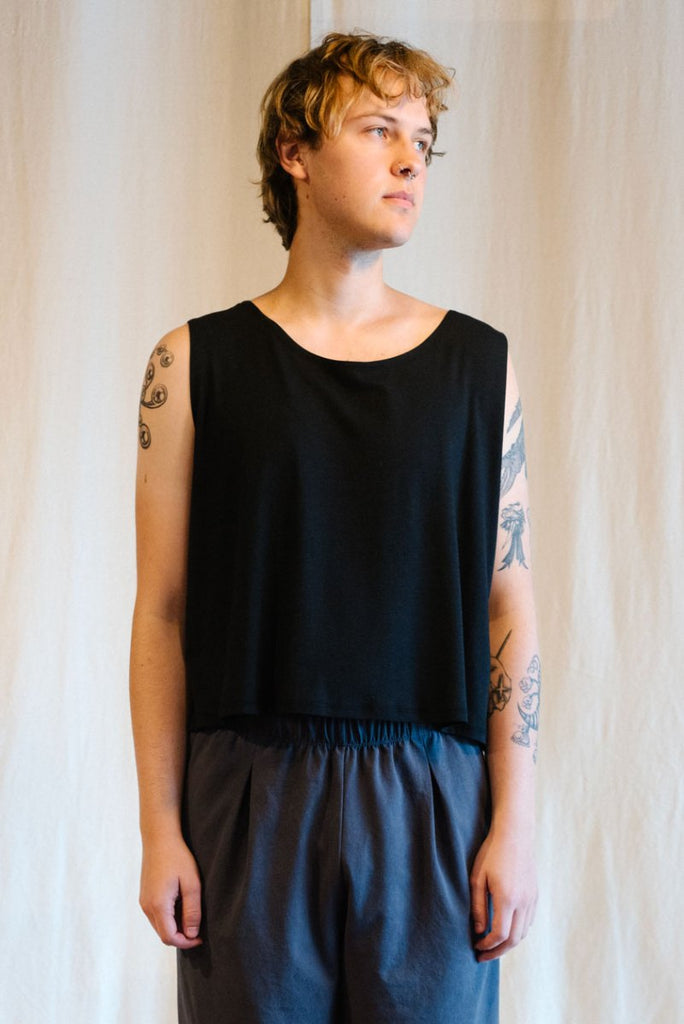 Leka Knit Maggie Crop Top (Black) - Victoire BoutiqueLekaTops Ottawa Boutique Shopping Clothing
