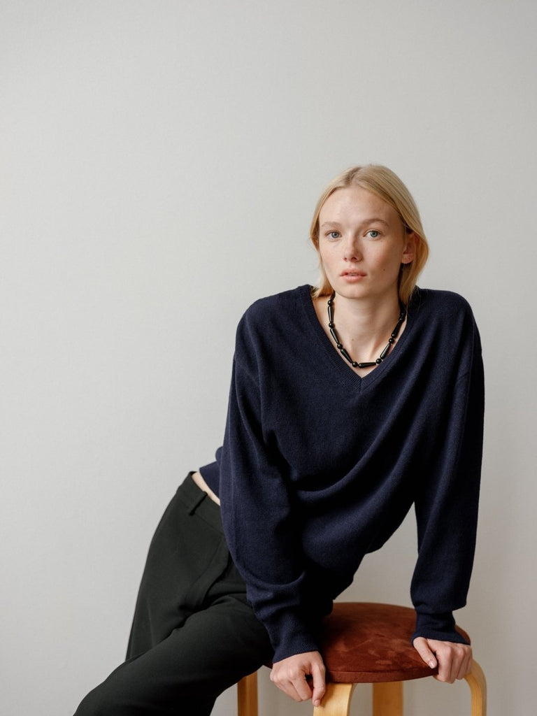 Lisbeth Arwen Necklace (Black Agate) - Victoire BoutiqueLisbeth JewelryNecklaces Ottawa Boutique Shopping Clothing