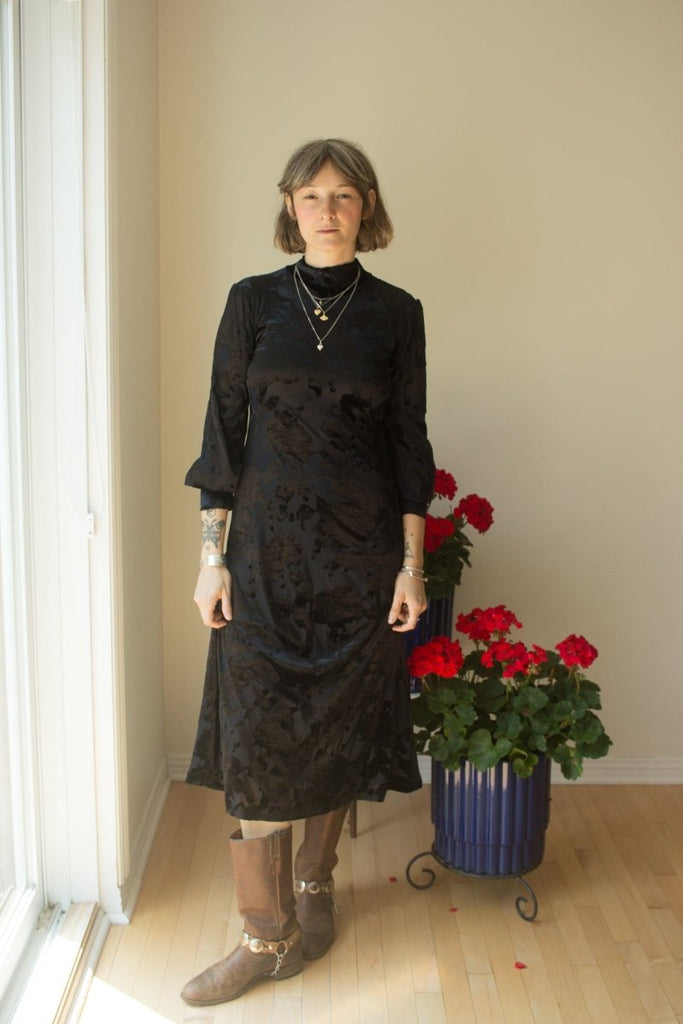 Marigold Kate Dress (Black Velvet) - Victoire BoutiqueMarigoldDresses Ottawa Boutique Shopping Clothing