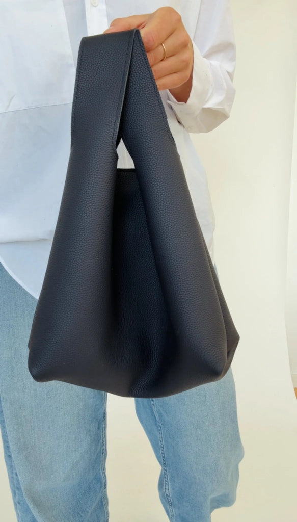 Market Canvas Issy Mini Tote (Dark Navy) - Victoire BoutiqueMarket CanvasBags Ottawa Boutique Shopping Clothing