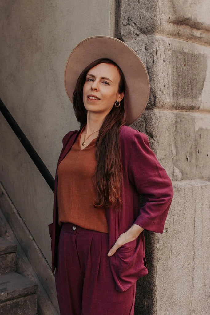 Meemoza Vegan Cardigan (Burgundy) - Victoire BoutiqueMeemozaTops Ottawa Boutique Shopping Clothing