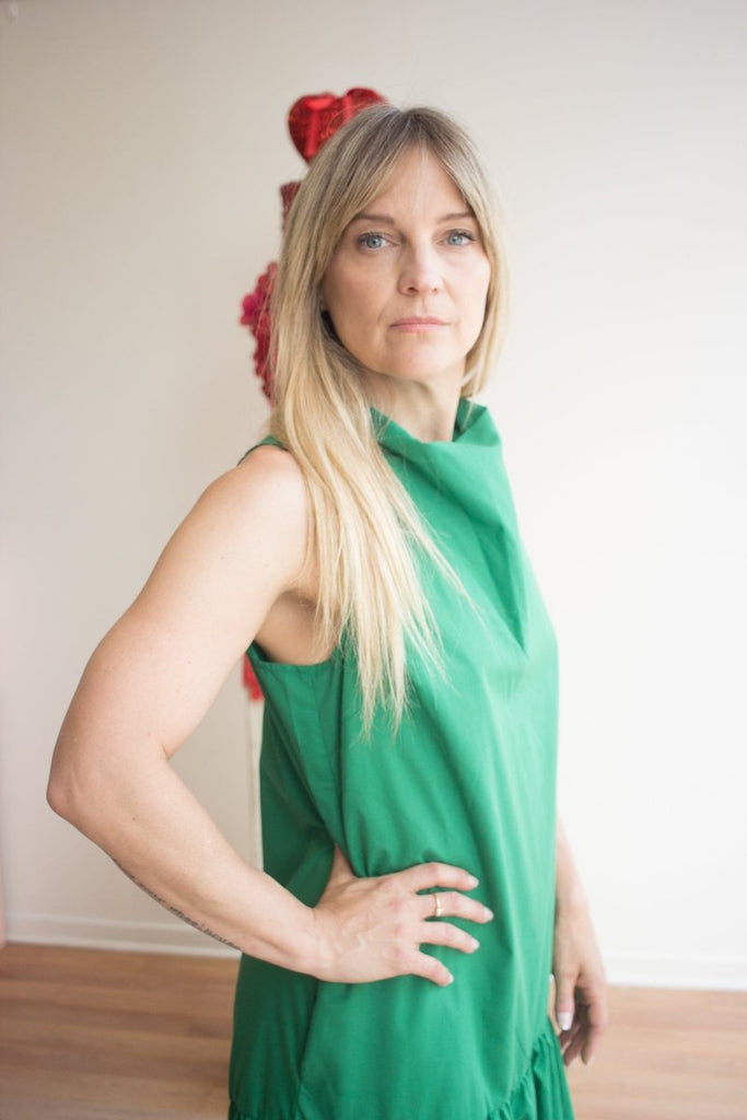 green bandana dress Meg (Kelly Green) - Victoire Boutique - Dresses - Meg by Megan Kinney - Victoire Boutique INSEAM:30 Soft and comfortable milk kollel Pelia Flutter Sleeve Pleated