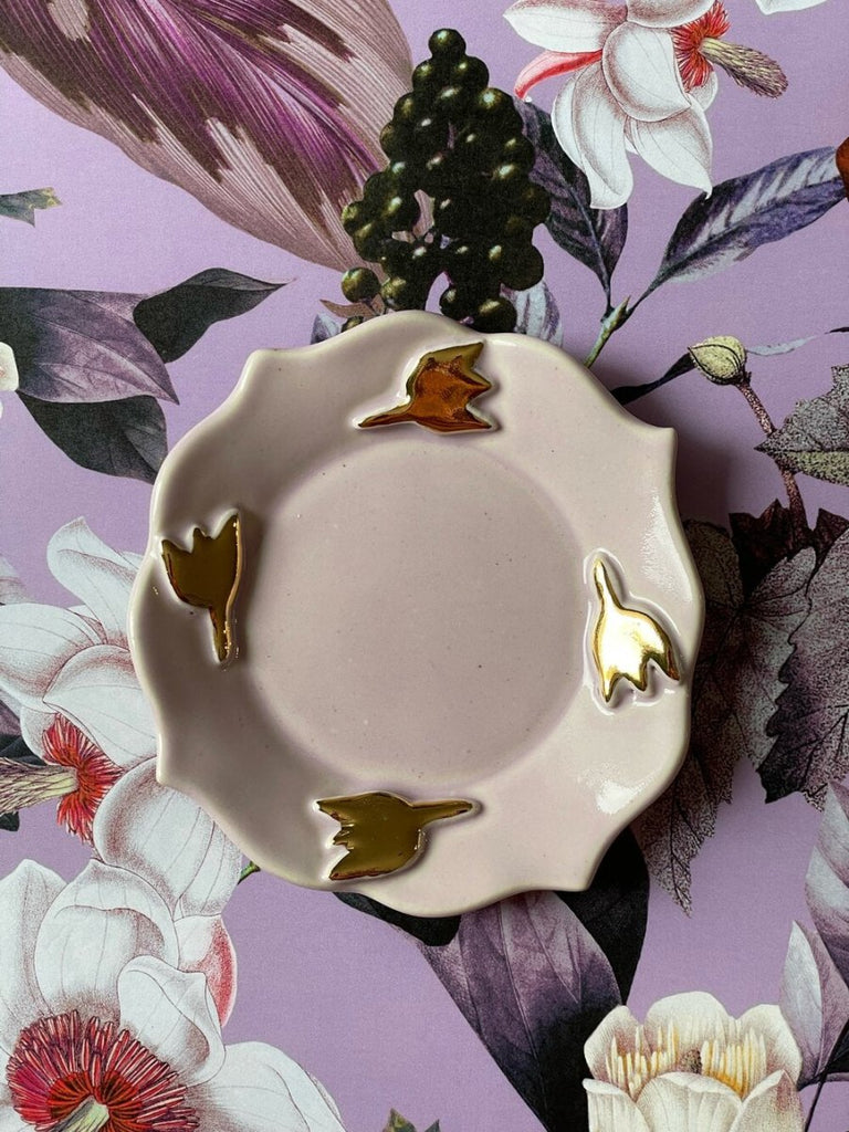 Meg Does Pottery Small Tulip Plates (Various Colours) - Victoire BoutiqueMeg Does PotteryHome Ottawa Boutique Shopping Clothing