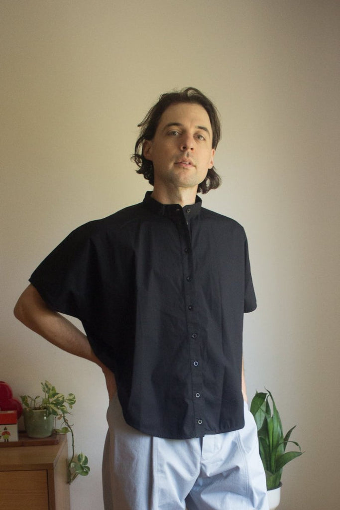 Meg Rounded Hem Shirt (Black) - Victoire BoutiqueMeg by Megan KinneyShirts & Tops Ottawa Boutique Shopping Clothing