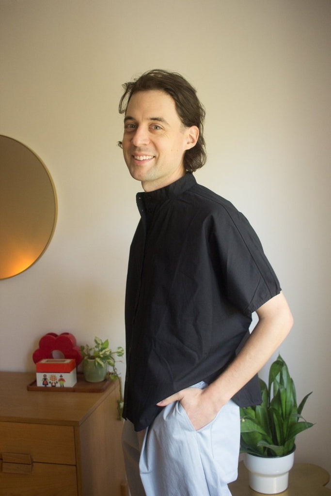 Meg Rounded Hem Shirt (Black) - Victoire BoutiqueMeg by Megan KinneyShirts & Tops Ottawa Boutique Shopping Clothing