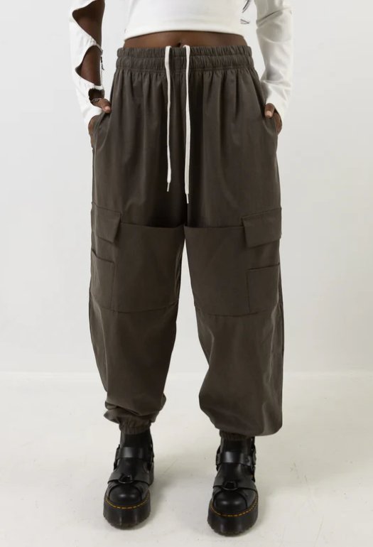 Mercy House Mountain Cargo Pants (Khaki) - Victoire BoutiqueMercy HouseBottoms Ottawa Boutique Shopping Clothing