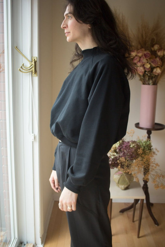 Mercy House Trix Cropped Crewneck (Black) - Victoire BoutiqueMercy HouseSweater Ottawa Boutique Shopping Clothing