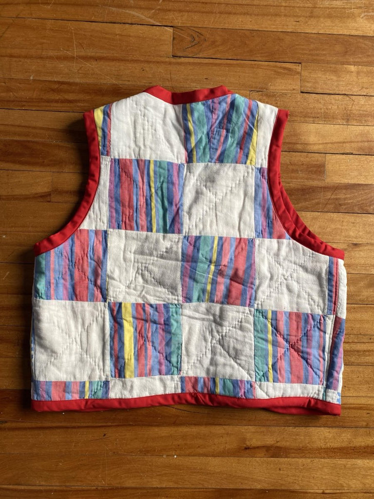 Middle Sister Co. Antique Patchwork Quilt Vest (White/Blue/Red Trim) - Victoire BoutiqueMiddle Sister Co.Tops Ottawa Boutique Shopping Clothing