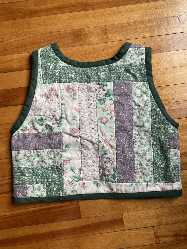 Middle Sister Co. Garden Floral Quilt Vest (Purple/Green/Green Trim) - Victoire BoutiqueMiddle Sister Co.Tops Ottawa Boutique Shopping Clothing