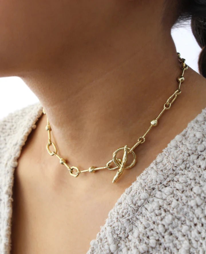 ORA - C Nodes Choker Necklace (Brass) - Victoire BoutiqueORA - CNecklaces Ottawa Boutique Shopping Clothing