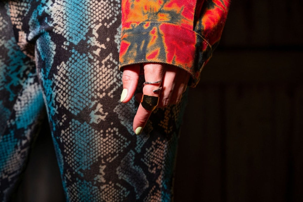 Par Ici Knuckle Ring - Gold or Silver (In - Store) - Victoire BoutiquePar IciRings Ottawa Boutique Shopping Clothing