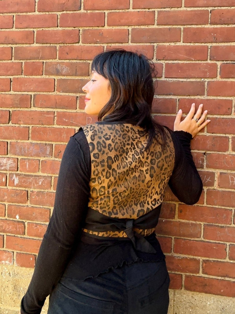 Rightful Owner Shania Vest (Leopard) - Victoire BoutiqueRightful OwnerTops Ottawa Boutique Shopping Clothing