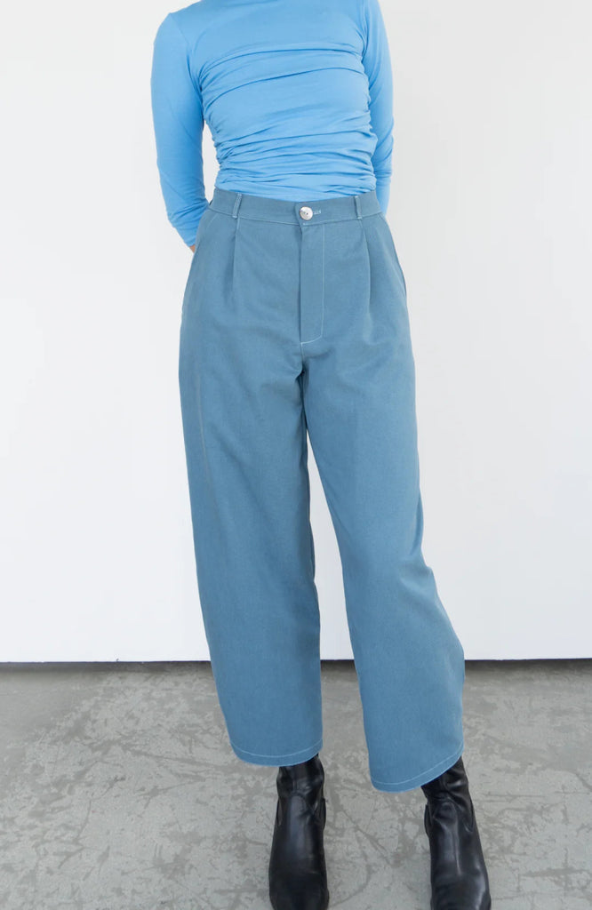 Rightful Owner Tucked Trouser (Blue) - Victoire BoutiqueRightful OwnerPants Ottawa Boutique Shopping Clothing