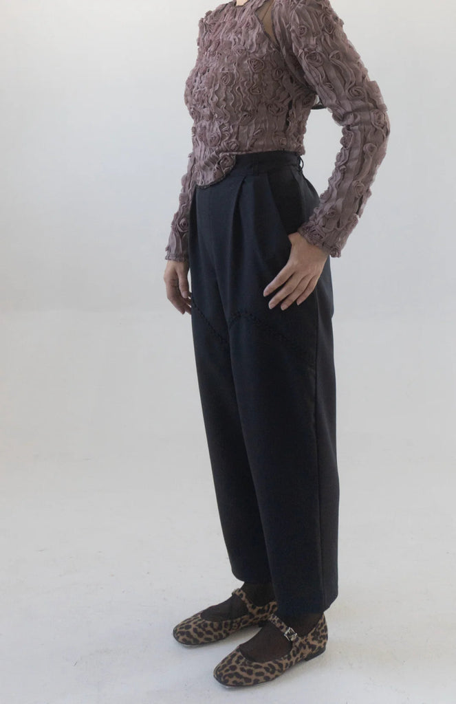 Rightful Owner Wool Trouser (Black) - Victoire BoutiqueRightful OwnerPants Ottawa Boutique Shopping Clothing