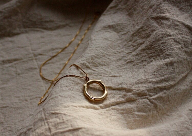 Rowe Circlet Necklace (Brass or Silver) - Victoire BoutiqueRoweNecklace Ottawa Boutique Shopping Clothing