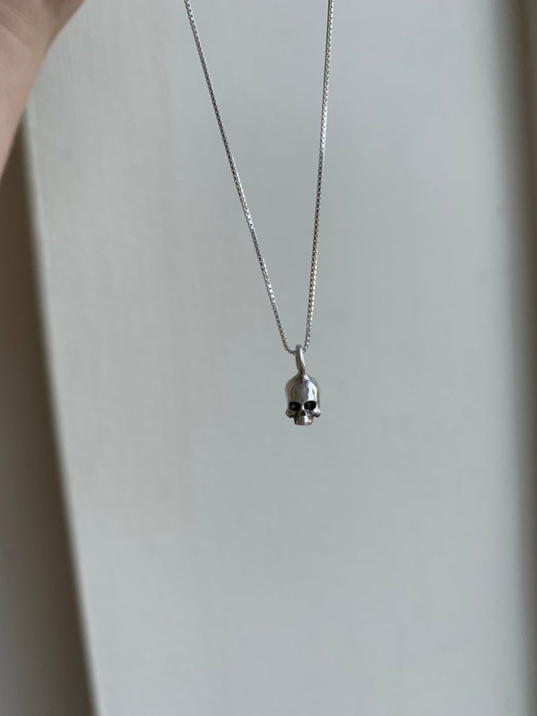 Rowe Skull Charm Necklace (Silver) - Victoire BoutiqueRoweNecklace Ottawa Boutique Shopping Clothing