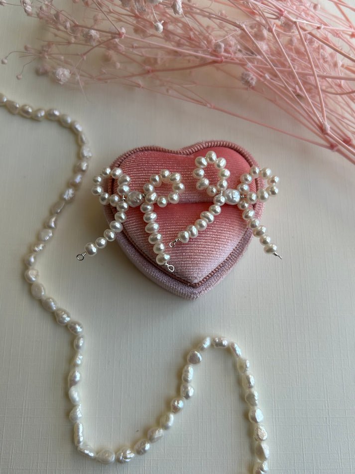 Second Aura Mini Bow Studs - Victoire BoutiqueSecond AuraEarrings Ottawa Boutique Shopping Clothing