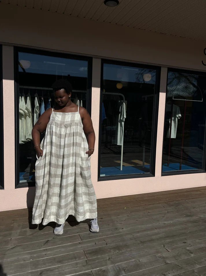Shelter Cleo Dress (Check) - Victoire BoutiqueShelterDresses Ottawa Boutique Shopping Clothing