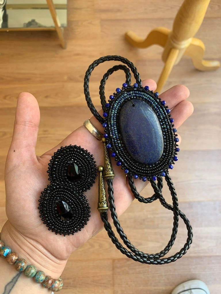 Tiana Beads Beaded Lapis Lazuli Bolo Tie - Victoire BoutiqueTiana BeadsNecklace Ottawa Boutique Shopping Clothing