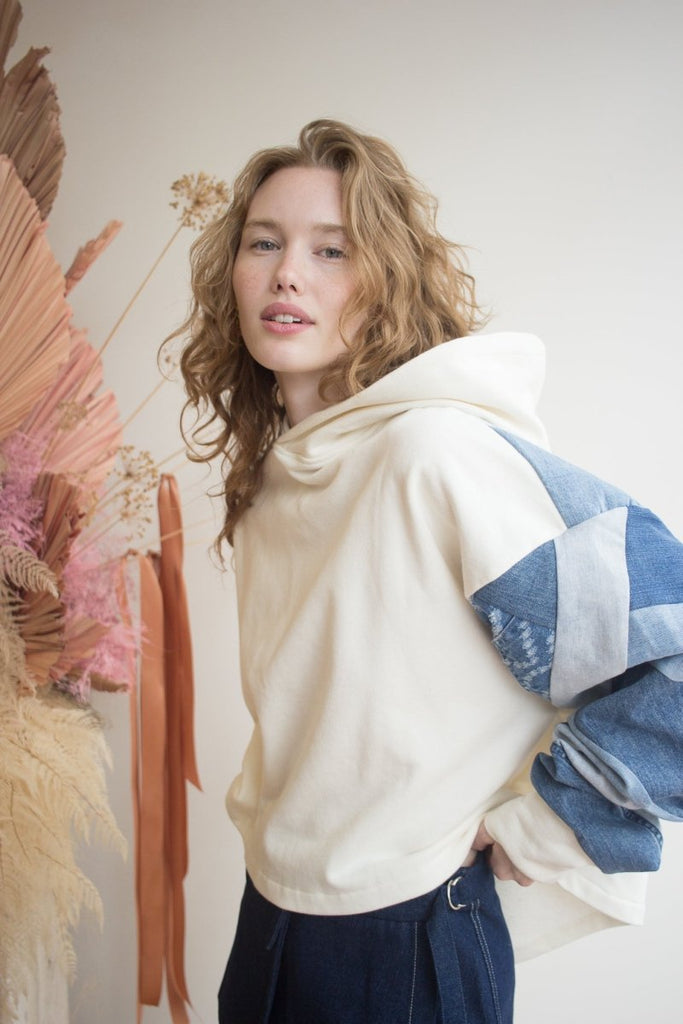 Uni Design Go - To Cropped Hoodie - Victoire BoutiqueUni DesignTops Ottawa Boutique Shopping Clothing