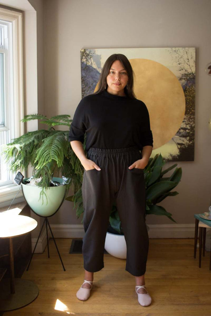 Ursa Minor Flor Arca Pants (Black or Navy) - Victoire BoutiqueUrsa MinorBottoms Ottawa Boutique Shopping Clothing