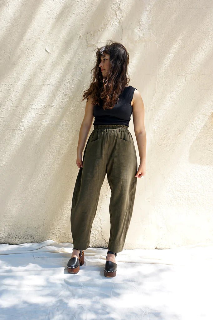 Ursa Minor Flor Arca Pants (Ramie Olive) - Victoire BoutiqueUrsa MinorBottoms Ottawa Boutique Shopping Clothing