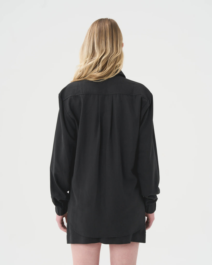 Valerie C. Oversized Shirt (Black) - Victoire BoutiqueValerie CTops Ottawa Boutique Shopping Clothing