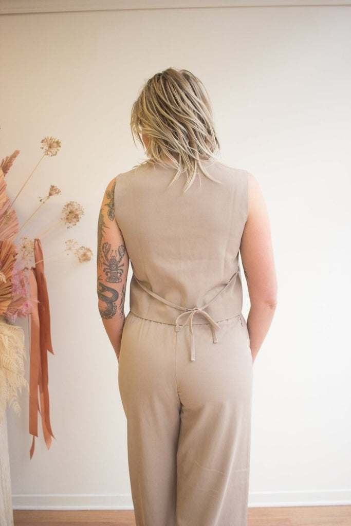 Valerie C. Sleeveless Jacket (Beige) - Victoire BoutiqueValerie CShirts & Tops Ottawa Boutique Shopping Clothing