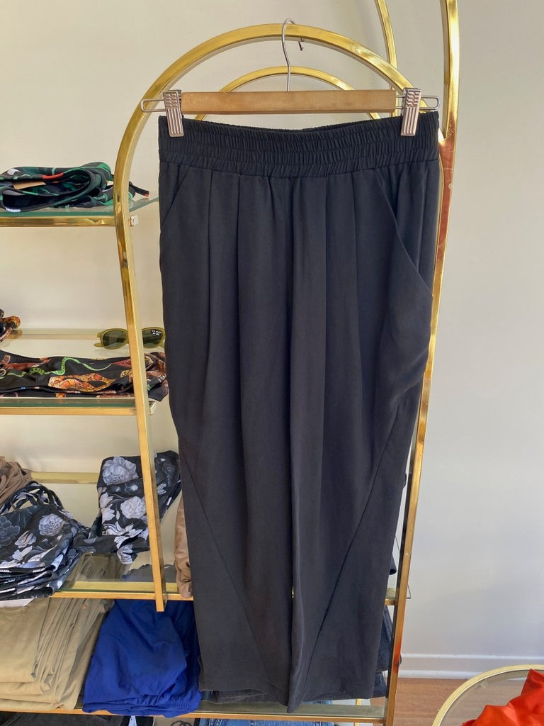 Valerie Dumaine Archive - Pants - Victoire BoutiqueValerie DumainePants Ottawa Boutique Shopping Clothing