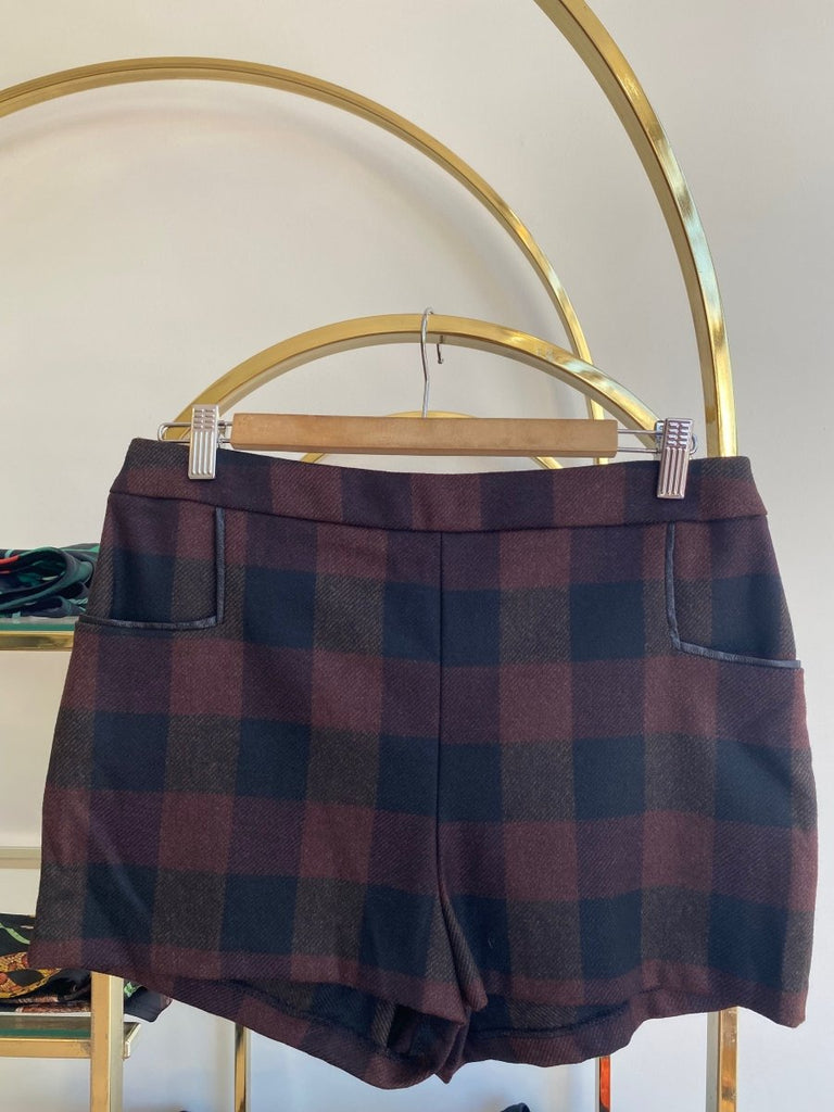 Valerie Dumaine Archive - Shorts - Victoire BoutiqueValerie DumaineSkirts Ottawa Boutique Shopping Clothing