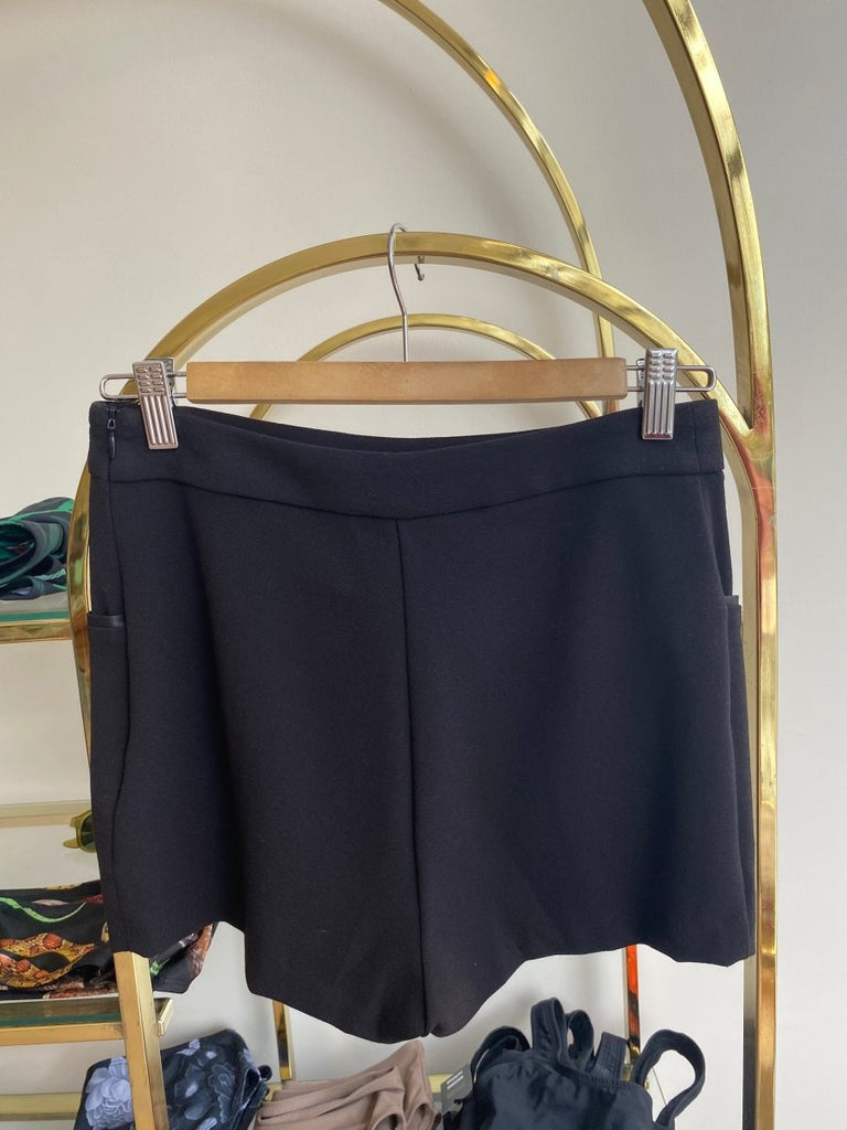 Valerie Dumaine Archive - Shorts - Victoire BoutiqueValerie DumaineSkirts Ottawa Boutique Shopping Clothing