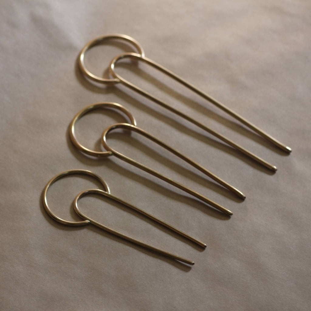 Vanderzee Crescent Hair Fork - Short (Brass) - Victoire BoutiqueVanderzeeHair Accessories Ottawa Boutique Shopping Clothing