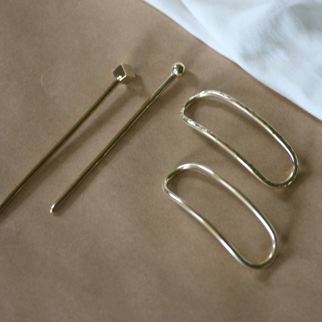 Vanderzee Slim Hairpin - Sphere Bauble (Brass) - Victoire BoutiqueVanderzeeHair Accessories Ottawa Boutique Shopping Clothing