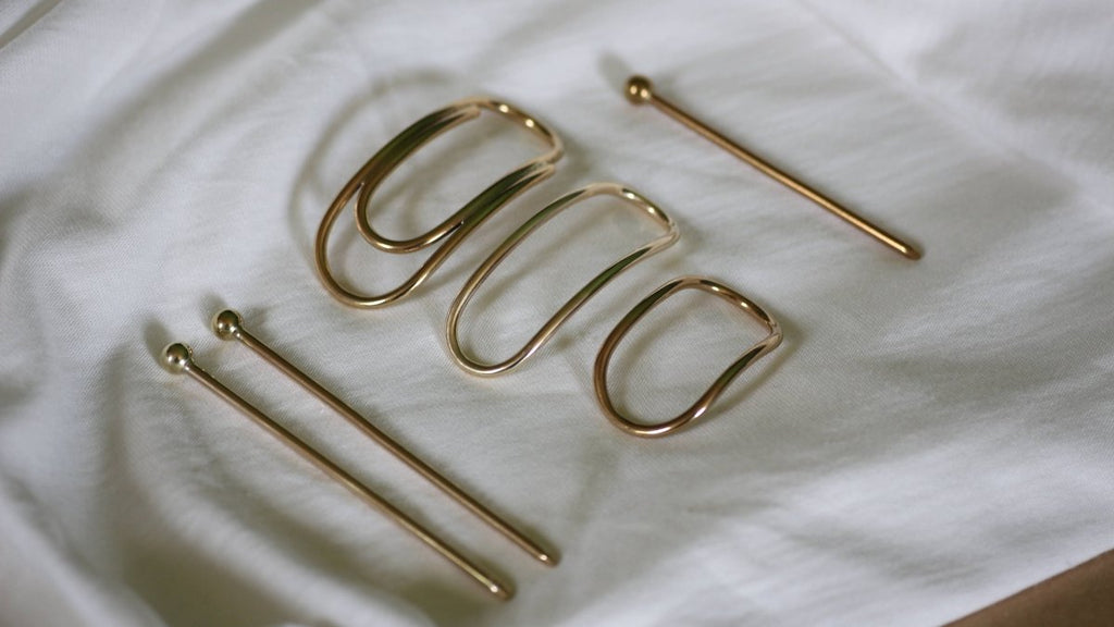 Vanderzee Slim Hairpin - Sphere Bauble (Brass) - Victoire BoutiqueVanderzeeHair Accessories Ottawa Boutique Shopping Clothing