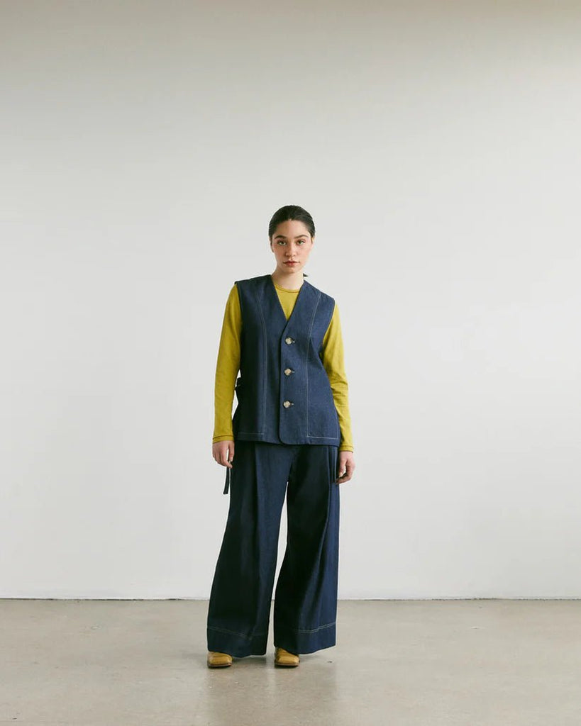 Veri Sabato Vest (Denim) - Victoire BoutiqueVeriOuterwear Ottawa Boutique Shopping Clothing