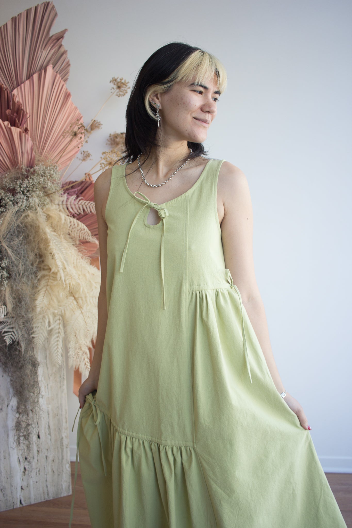 Hijulez Patio Dress (Pear Green) - Victoire Boutique - Dresses - hijulez - Victoire Boutique - ethical sustainable boutique shopping Ottawa made in Canada Hijulez Patio Dress (Pear Green) - Victoire Boutique - Dresses - hijulez - Victoire Boutique - ethical sustainable boutique shopping Ottawa made in Canada